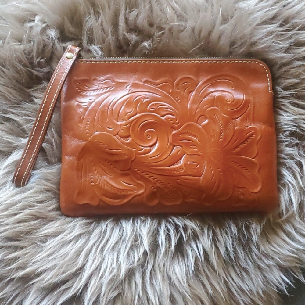 Patricia Nash Cassini Wristlet